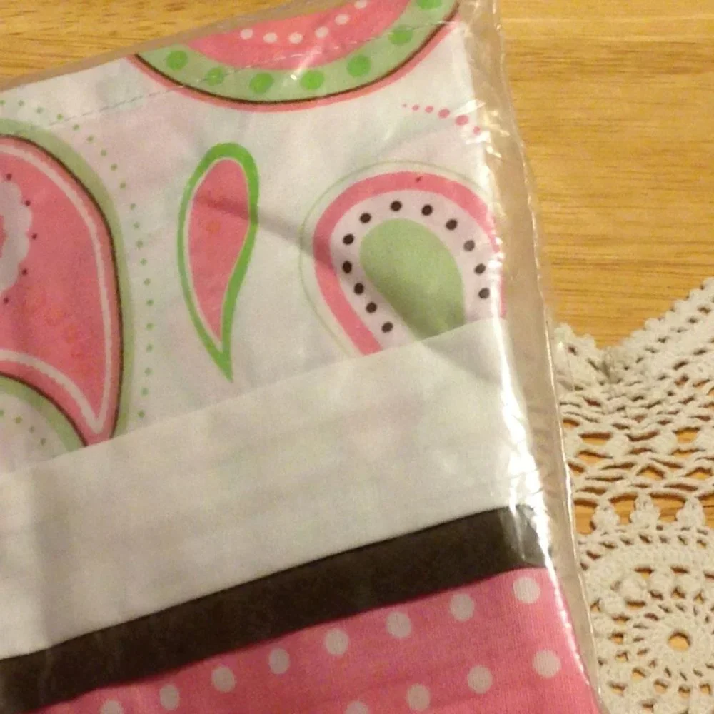 Pam's Paisley Window Valance, nursery to go